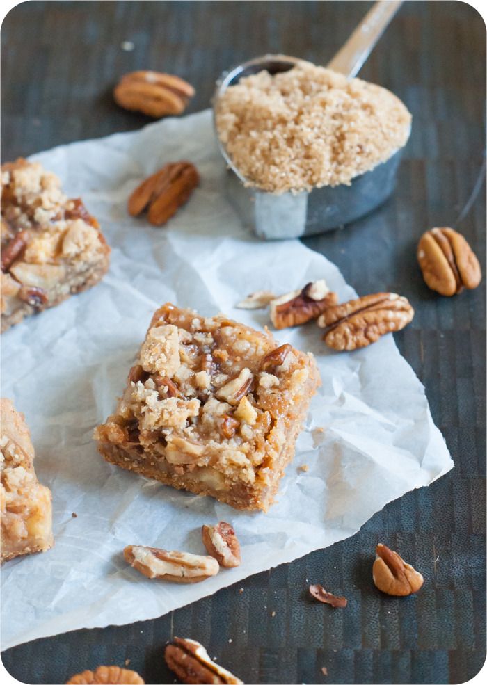 Caramel Honeycrisp Apple Bars Bake at 350°